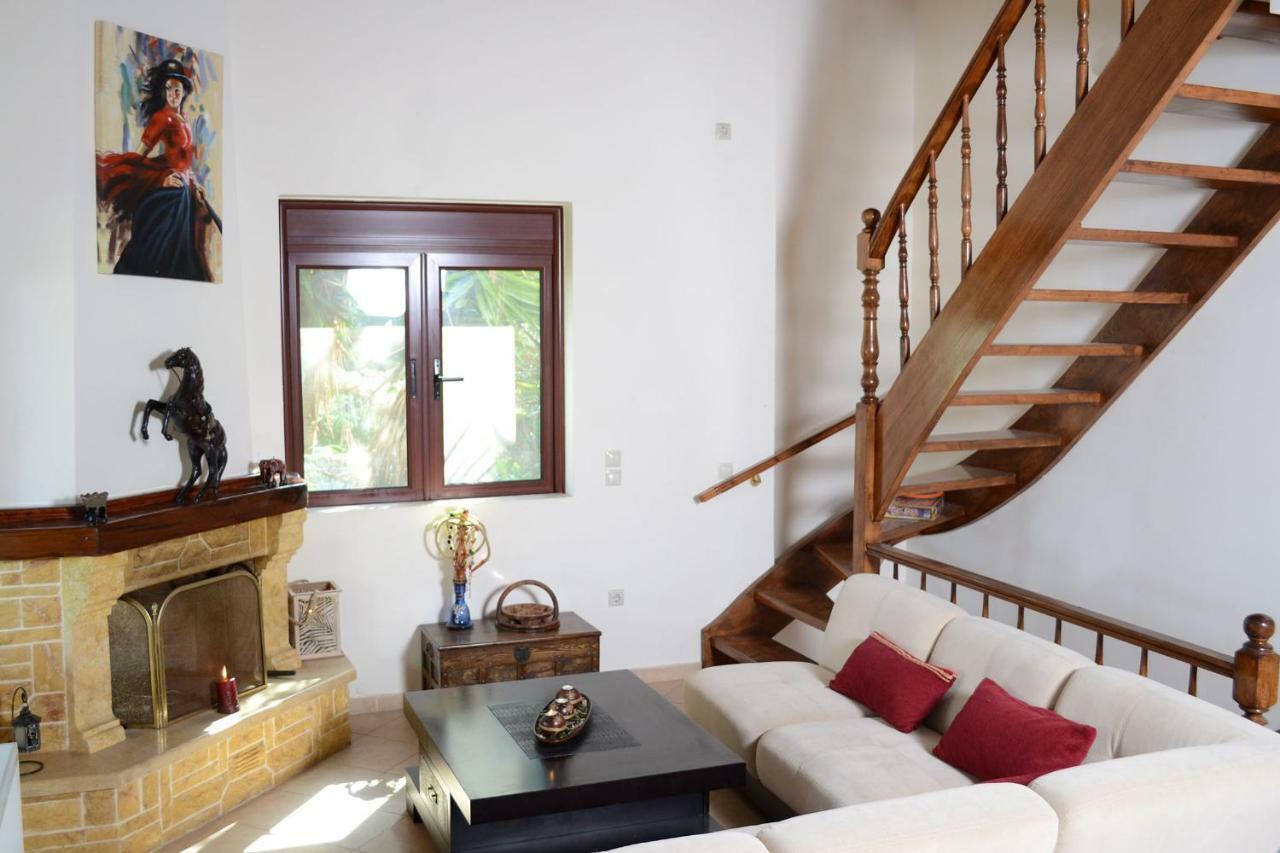 Villa Bella Loukisia Loukissia Экстерьер фото